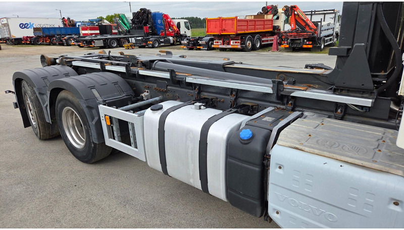 Hook lift truck Volvo FM460 6X2*4