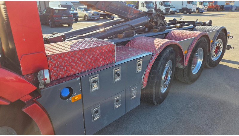 Hook lift truck Volvo FM460 8X2*6