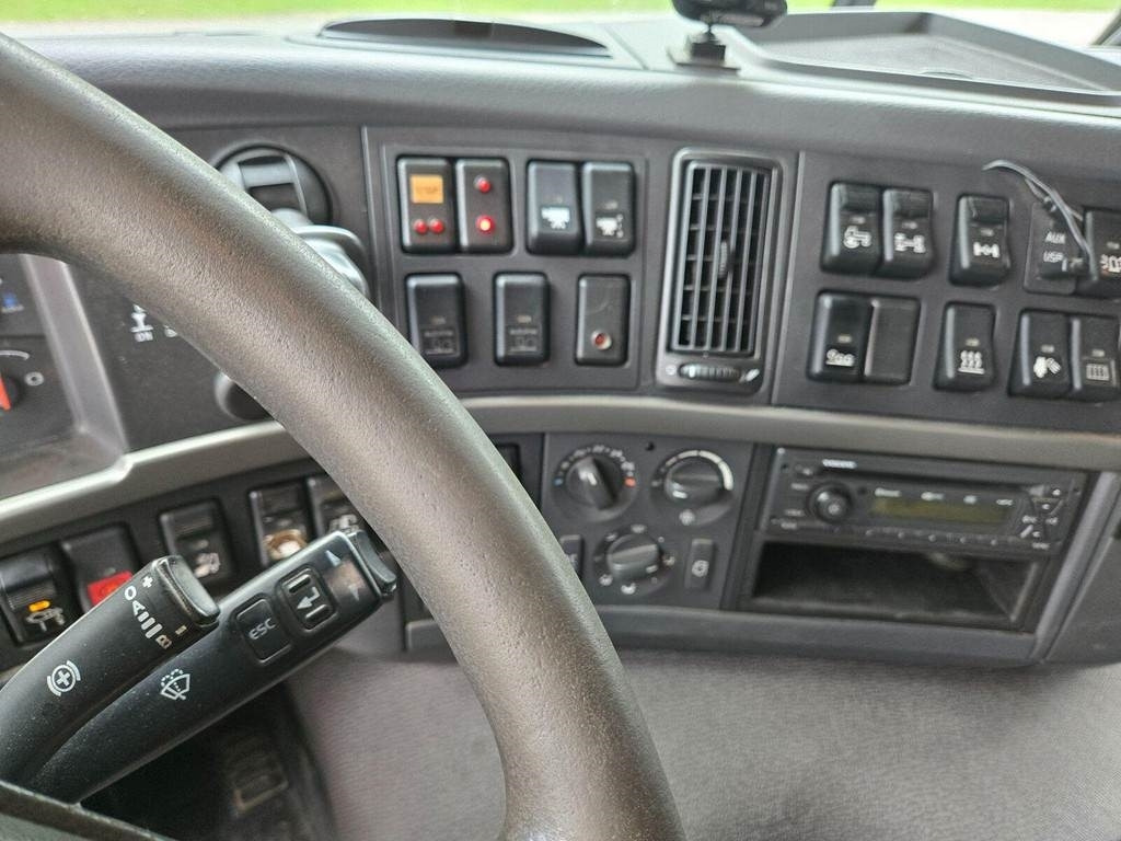 Hook lift truck Volvo FMX460 4X4-2 MULTILIFT