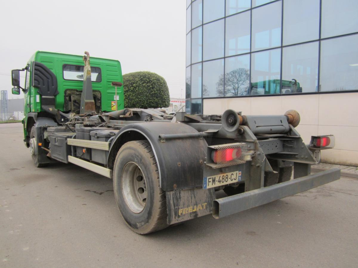 Hook lift truck Volvo FM 260