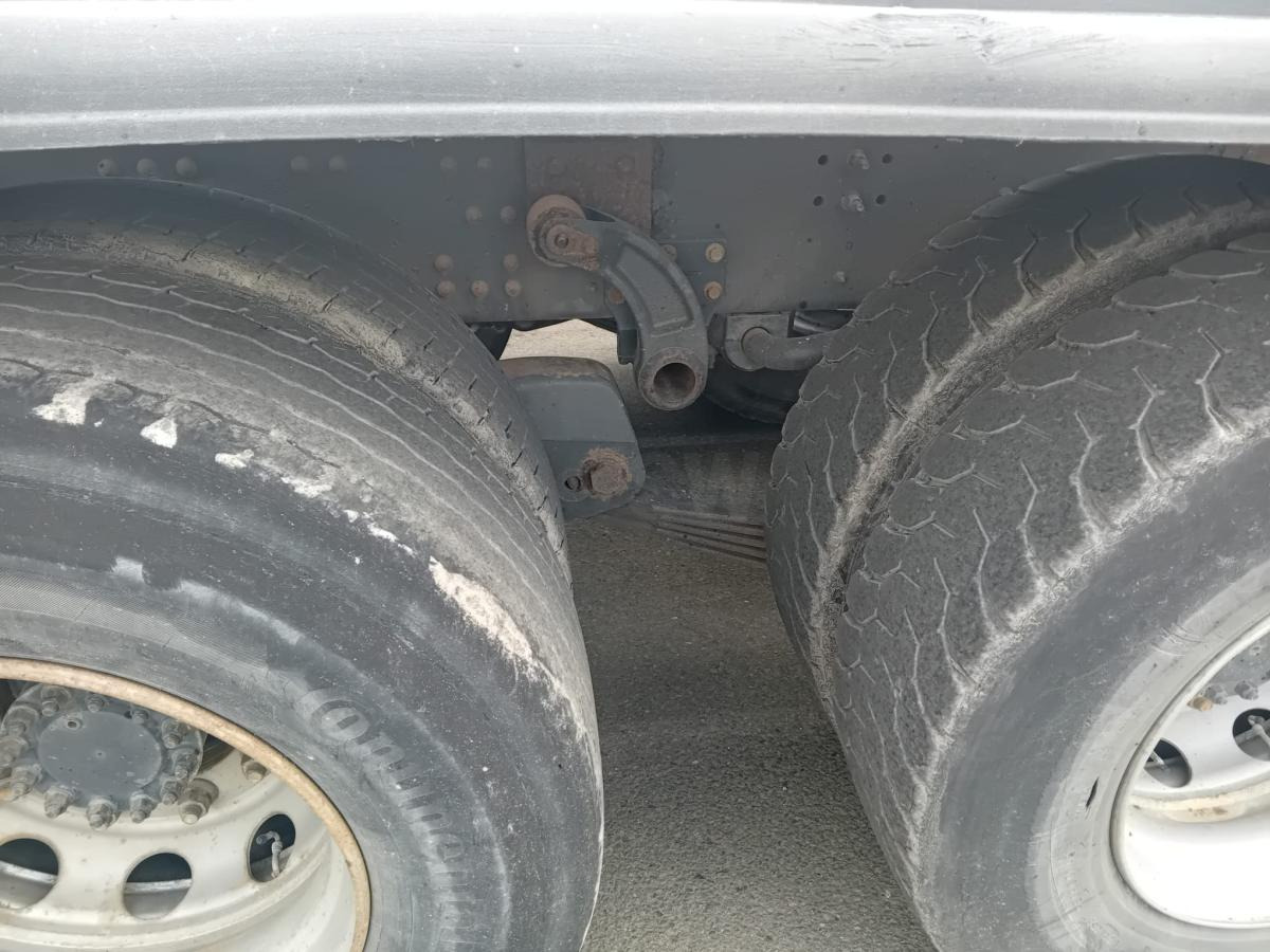 Hook lift truck Volvo FM 400