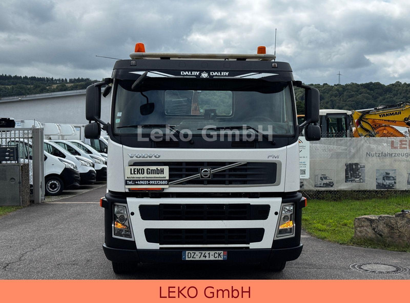 Hook lift truck Volvo FM 400