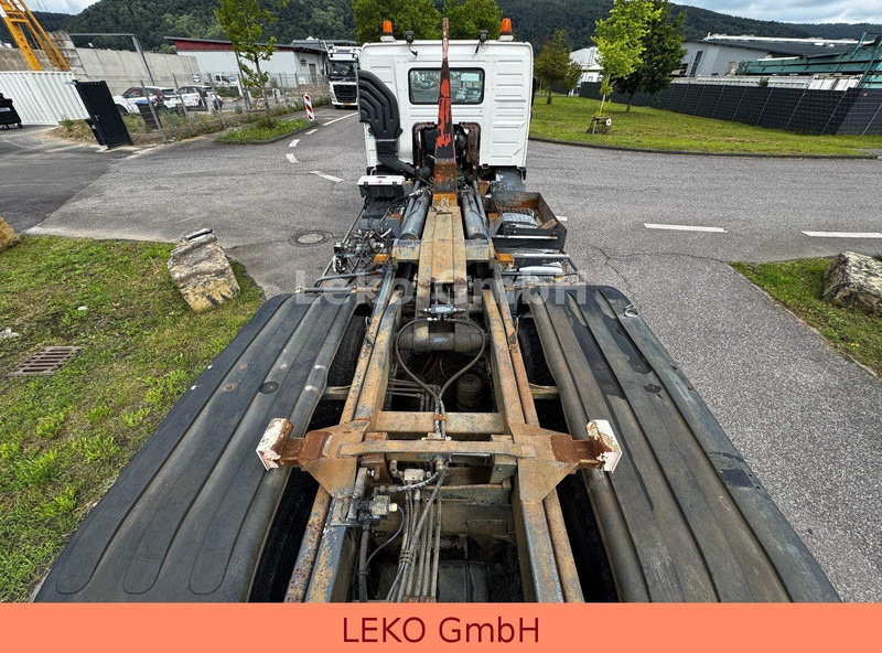 Hook lift truck Volvo FM 400