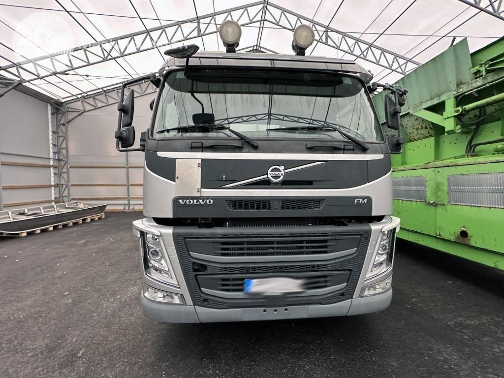 Hook lift truck Volvo FM 420