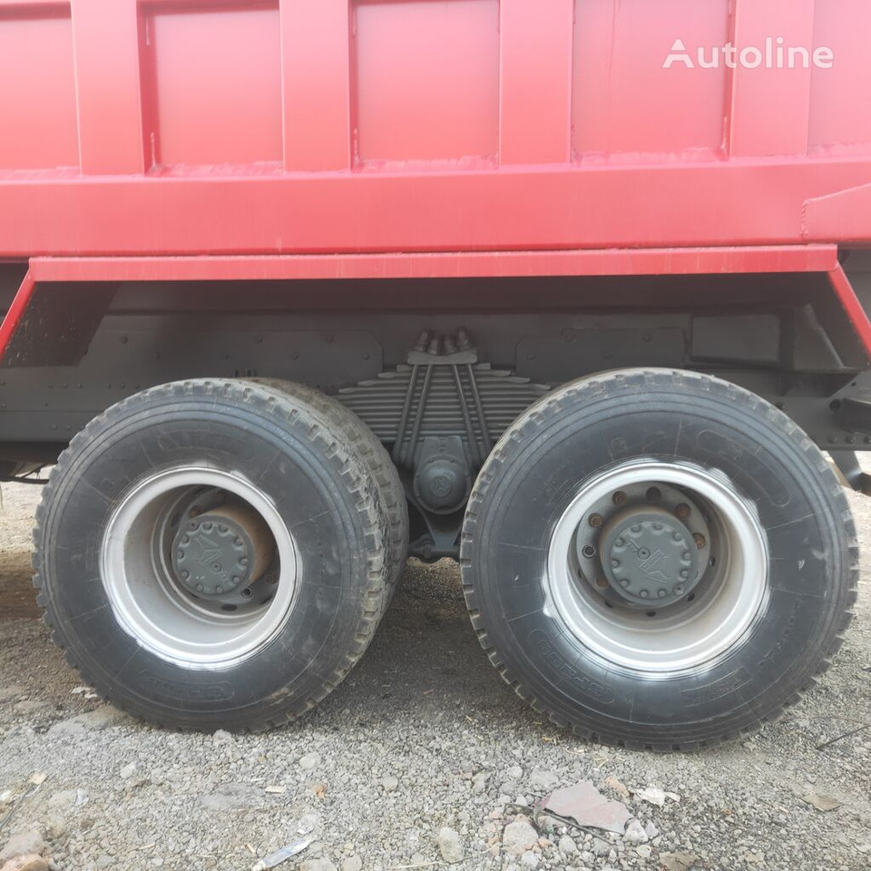 Tipper Howo 6X4 Middle Lift: picture 7