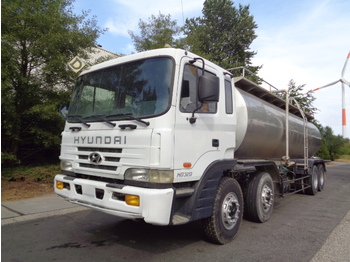 Tank truck Hyundai HD320HP 8x4: picture 1
