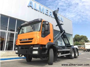 Hook lift truck IVECO: picture 1
