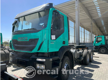 Cab chassis truck İVECO 2021 NEW  TRAKKER 380/ -AC-6X4-EURO 3 CHASSİS: picture 1