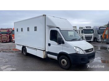 Box truck IVECO DAILY 70C17: picture 1