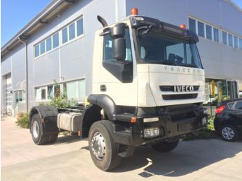 Cab chassis truck IVECO Trakker 410: picture 1