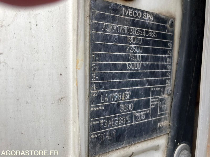 Truck Iveco 190EL28 19t citerne - 2008 - 640748kms - export only