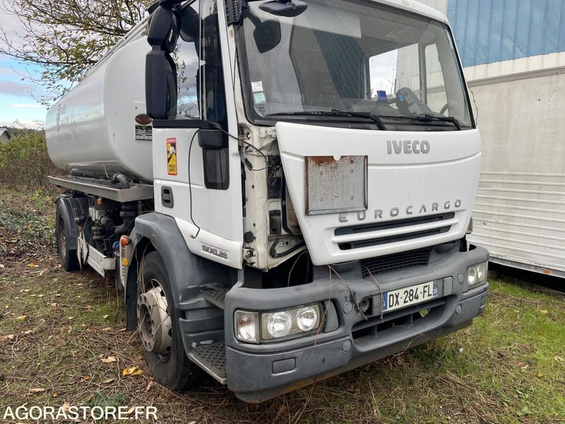 Truck Iveco 190EL28 19t citerne - 2008 - 640748kms - export only