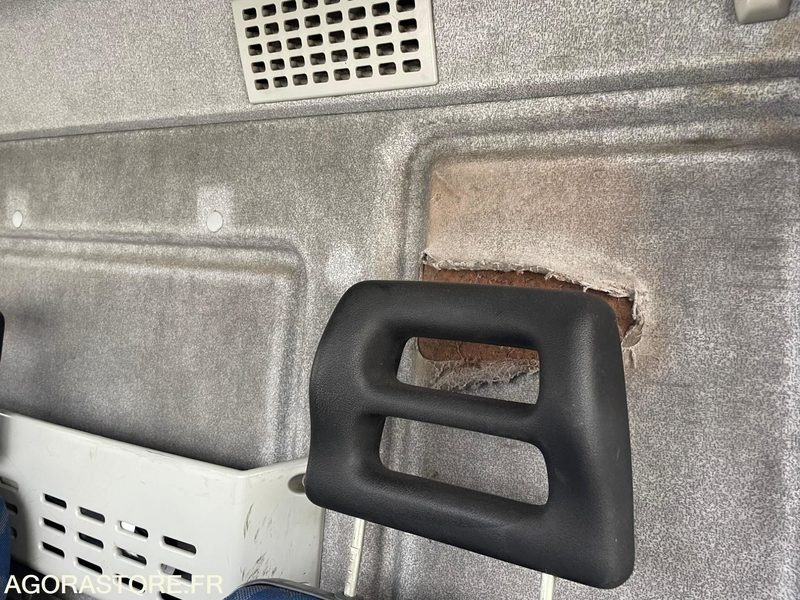 Truck Iveco 190EL28 19t citerne - 2008 - 640748kms - export only