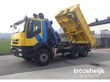 Tipper, Crane truck Iveco AD260T41: picture 1