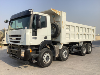 Tipper Iveco DC330G38H: picture 1