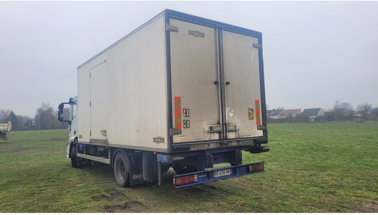 Refrigerator truck Iveco Eurocargo 120E25 4X2 Refrigerated Truck Thermoking: picture 4