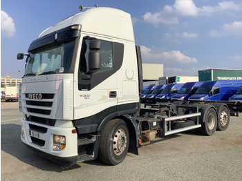 Container transporter/ Swap body truck Iveco Stralis: picture 1