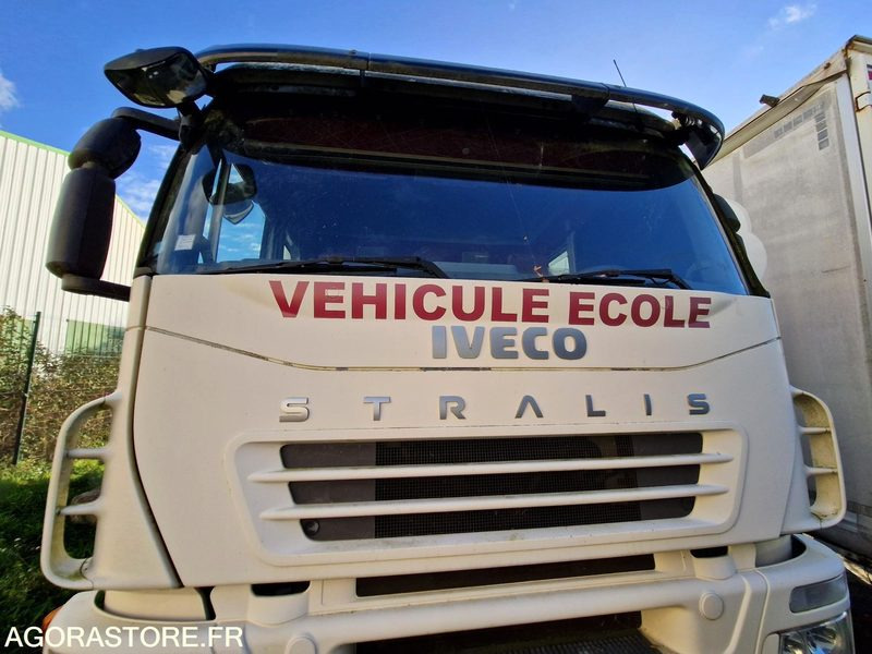 Truck Iveco Stralis 310 - 2007 - 297088 Kms