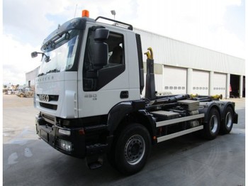 Hook lift truck Iveco TRAKKER 450 BB 6x4: picture 1