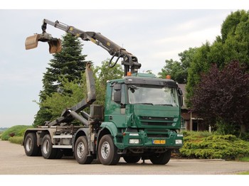 Container transporter/ Swap body truck Iveco TRAKKER 8x4 Z-kran/HAAK/WIDESPREAD EURO5!!: picture 1