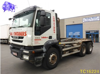 Container transporter/ Swap body truck Iveco Trakker 260 T45 Euro 5: picture 1