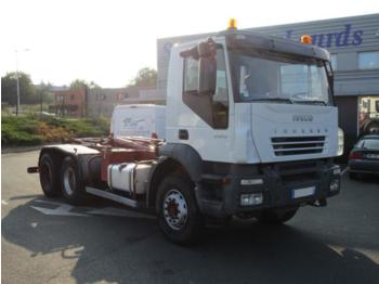 Hook lift truck Iveco Trakker 380: picture 1