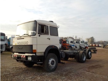 Cab chassis truck Iveco Turbostar 190-42 (BIG AXLE / STEEL SUSPENSION): picture 1