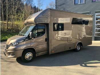 Livestock truck Iveco Pferdetransporter