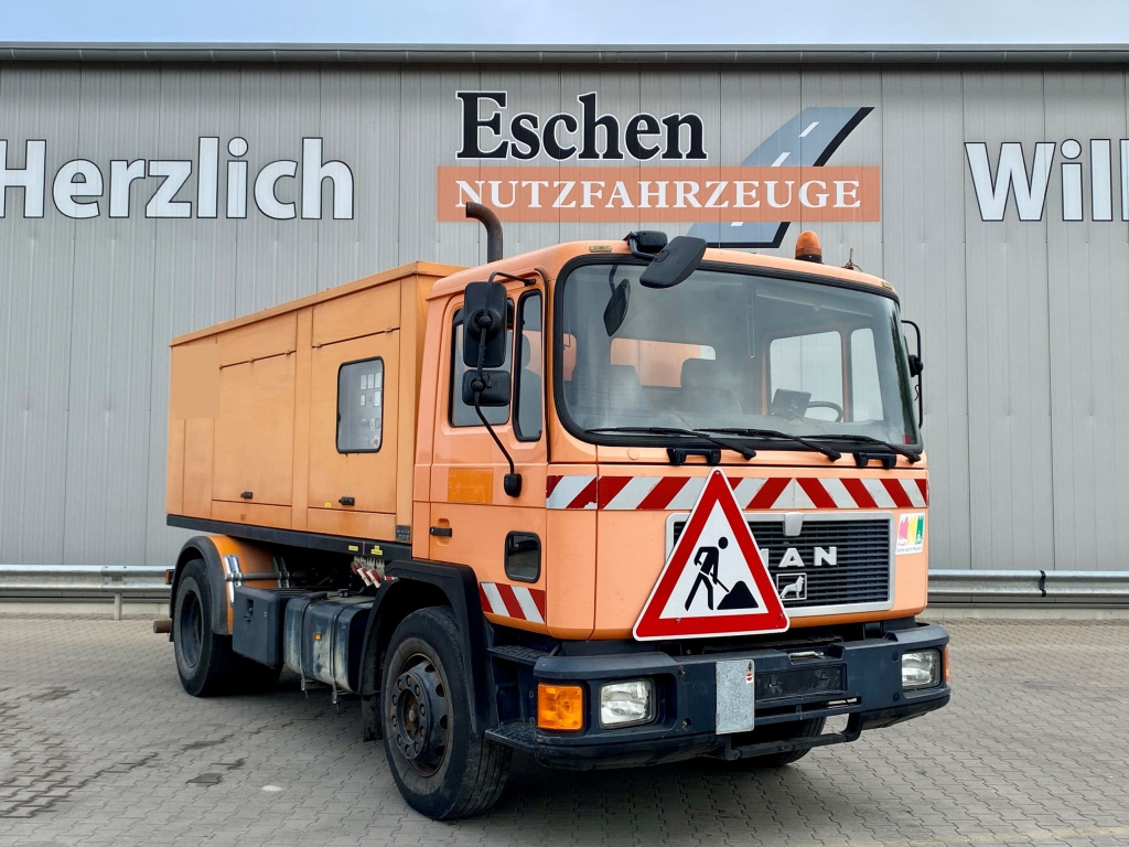 Truck MAN 18.272 / Stromaggregat