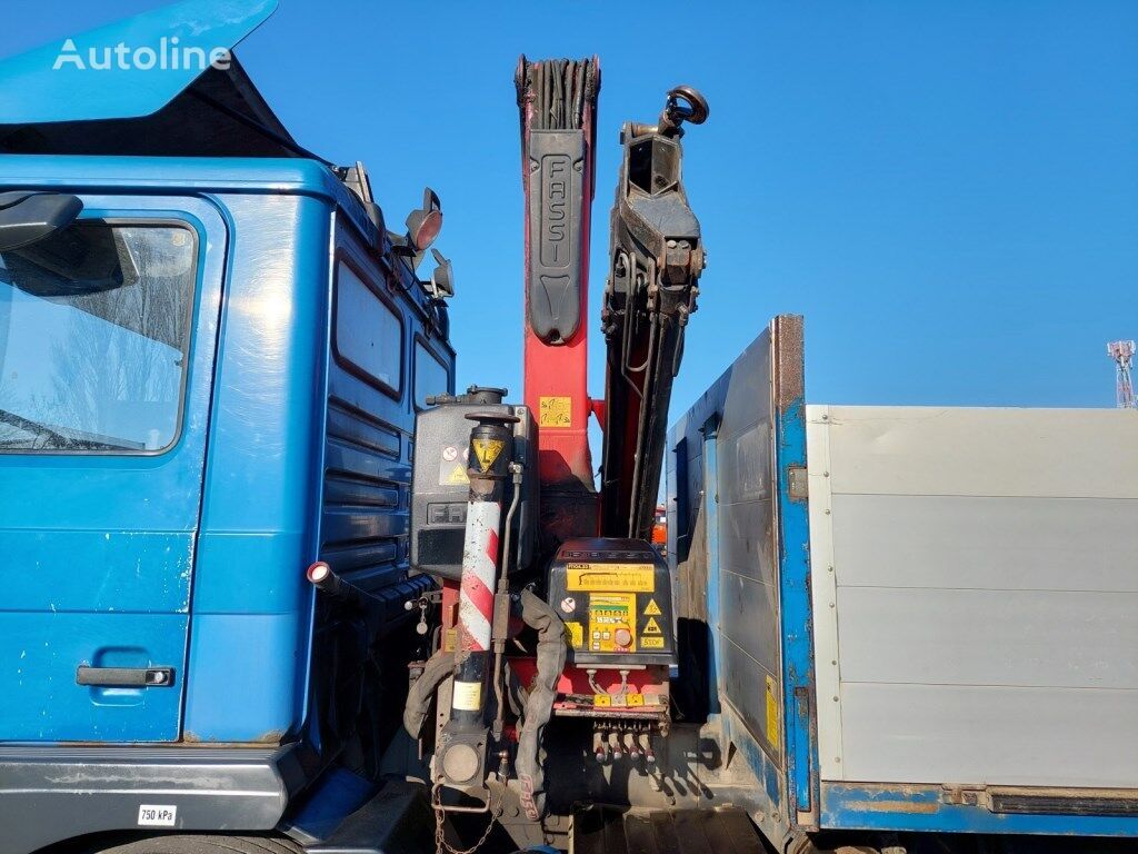 Dropside/ Flatbed truck, Crane truck MAN 18.285 MLLC 4x2: picture 15