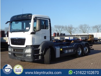 Cab chassis truck MAN 26.400 TGS bl 6x2*4 intarder: picture 1