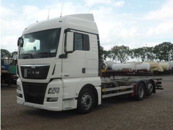 Container transporter/ Swap body truck MAN 26.400 TGX XLX EURO 6: picture 1