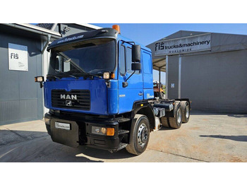 Cab chassis truck MAN 26.464