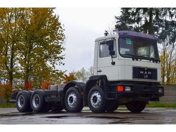 Cab chassis truck MAN 32.342 chassis 8x4 model 1995: picture 1