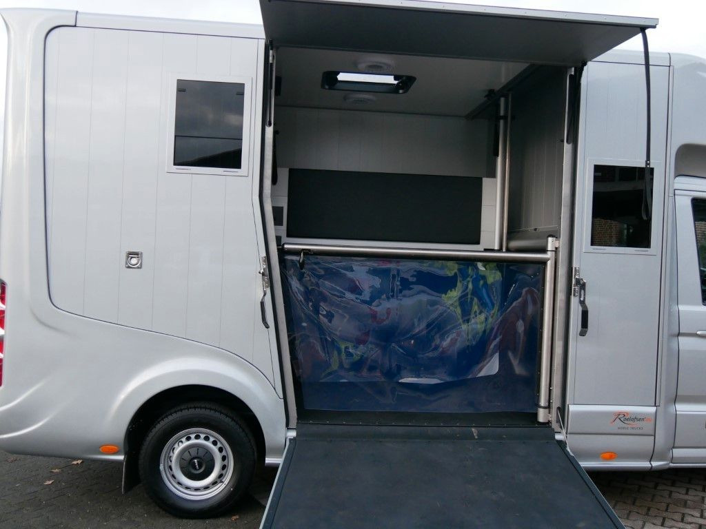 Horse truck MAN 3.180 Roelofsen  Comfort XL 2 Pferde: picture 24