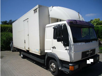 Box truck MAN 8.163 + Koffer mit Heizung+Ladebordw.+ 1 Liege: picture 1
