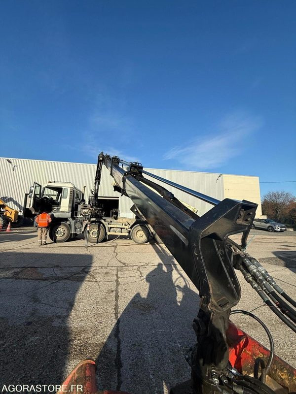 Truck MAN 8x4 - 32-400 BiBenne grue - 11.2014 / 375000 KM