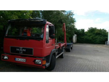 Skip loader truck MAN L2000: picture 1