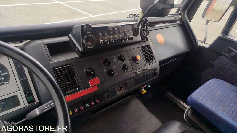 Truck MAN LE220B - 2002 - 9858QD11