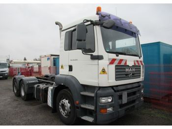 Cab chassis truck MAN TGA 26 320: picture 1