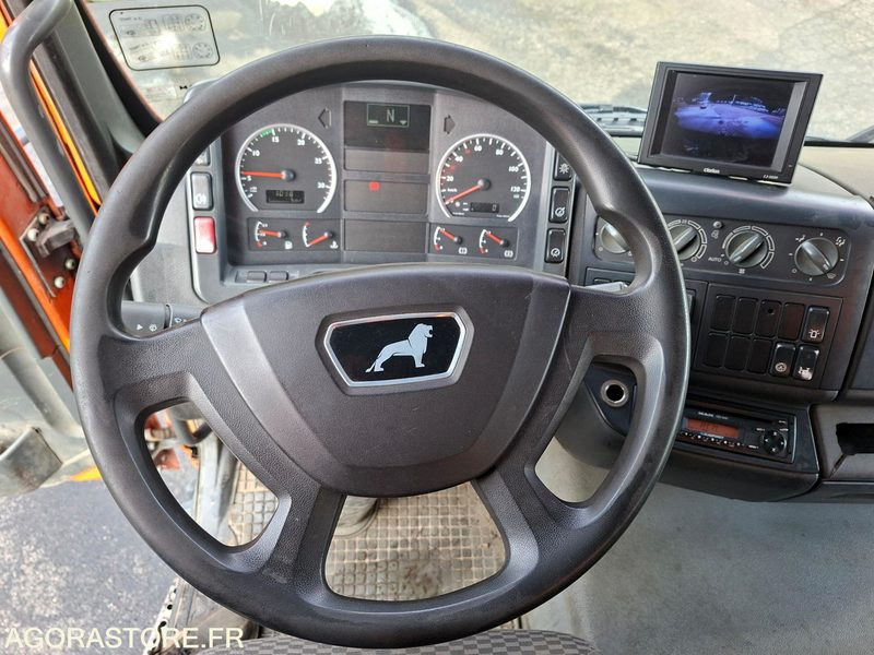 Truck MAN TGA 26.350 6X4 - 2005 / 517380 KM (P2101806)