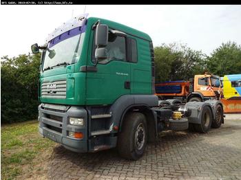 Cab chassis truck MAN TGA 26.440 6x4H-2BL Motor generalüberholt: picture 1