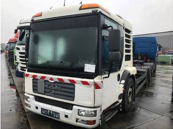 Cab chassis truck MAN TGA 28.320 6x2: picture 1