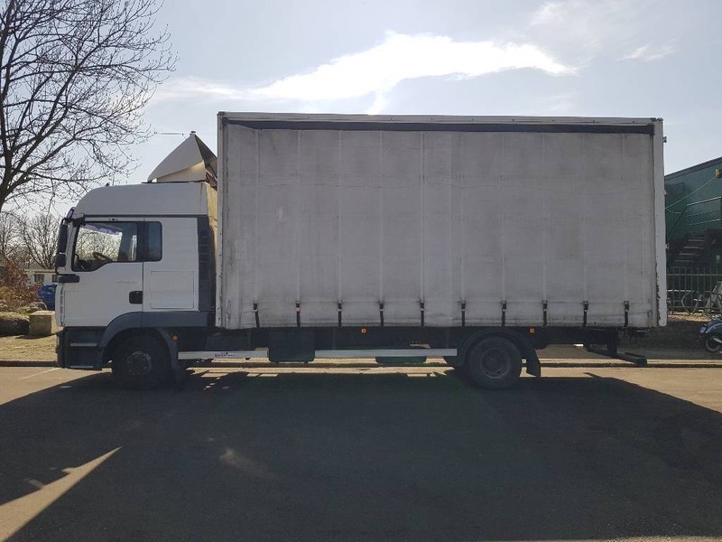 Box truck MAN TGL 12.210 4x2 BL: picture 7
