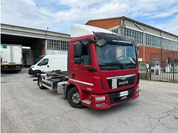 MAN TGL 7.180 - Cab chassis truck: picture 2