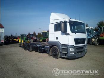 Container transporter/ Swap body truck MAN TGS 24.360: picture 1