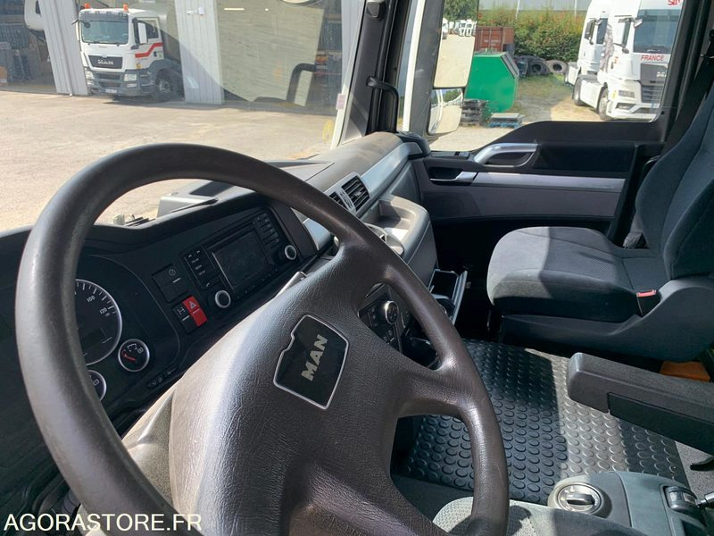 Truck MAN TGS PORTE ENGINS 2015 311546KM