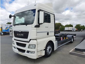 Container transporter/ Swap body truck MAN TGX 18.360: picture 1