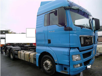 Container transporter/ Swap body truck MAN TGX 26.400 BDF + Ladebord 2000 KG + EURO 5: picture 1