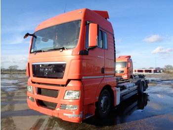 Container transporter/ Swap body truck MAN TGX 26.400 MANUAL: picture 1